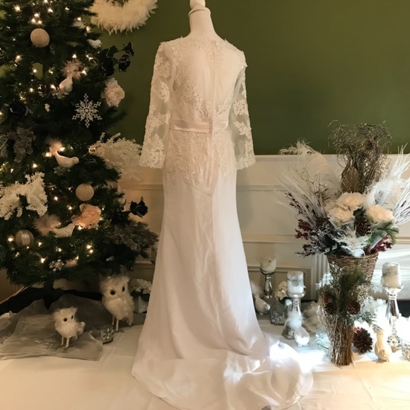 Formal evening gown - Picture 3 of 7